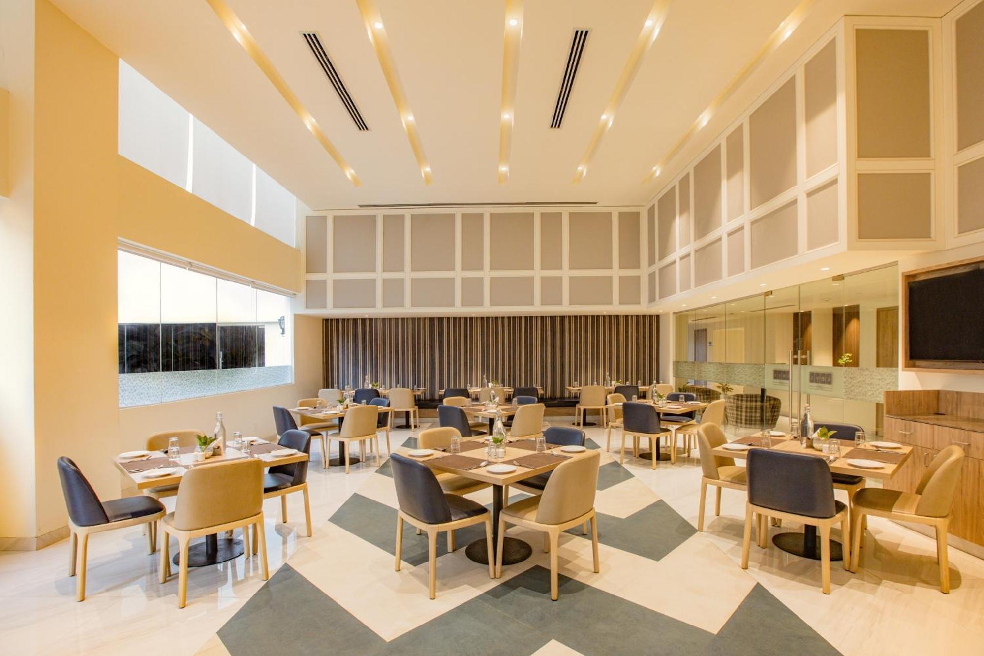 Keys Prima By Lemon Tree Hotels, Pimpri, Pune Hotel 4*